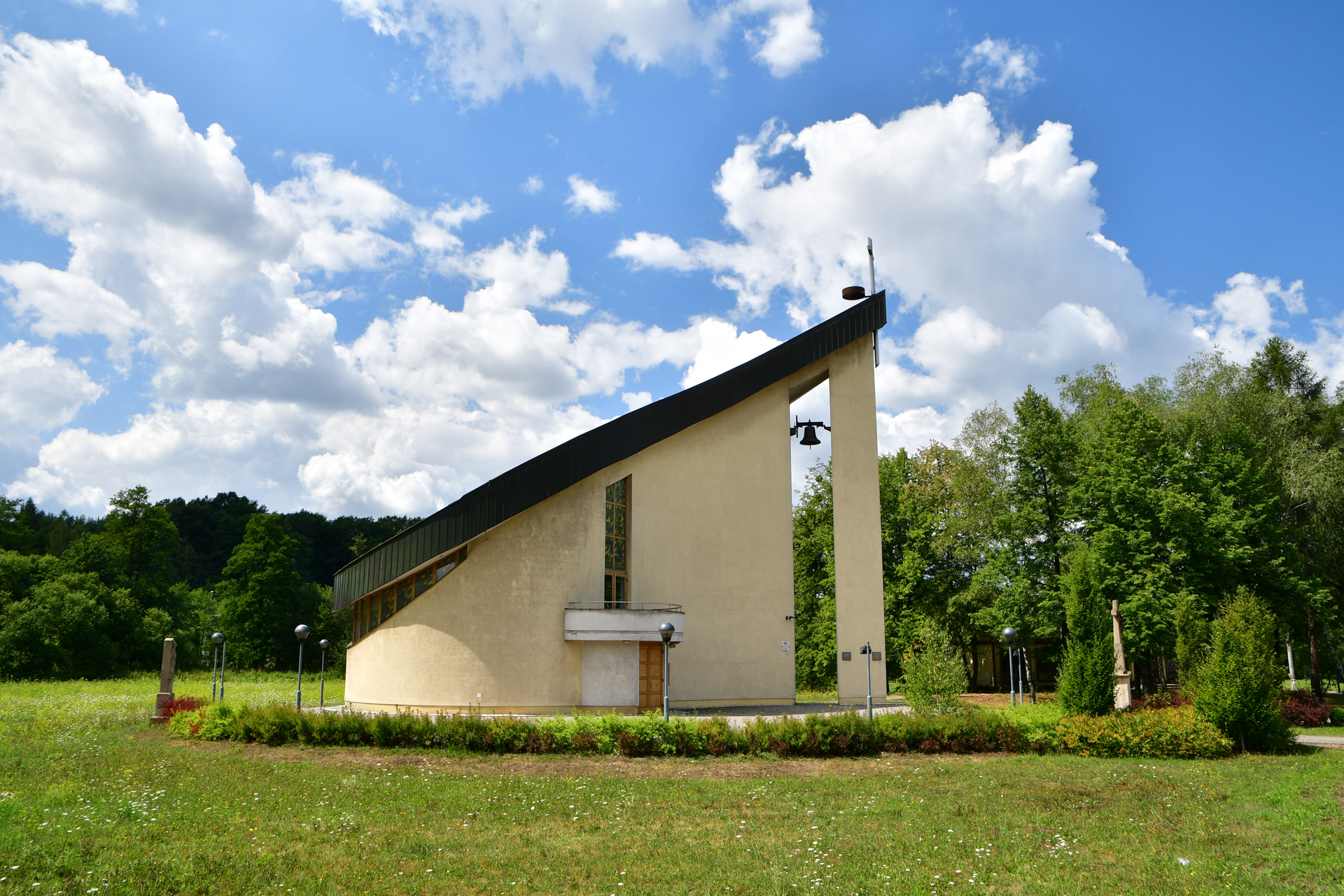 Kostel_sv_Barbory-3.jpg